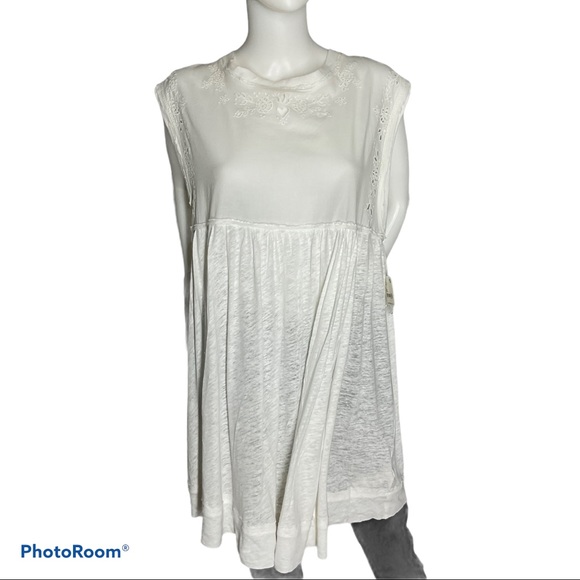 Free People - Picture 9 of 14